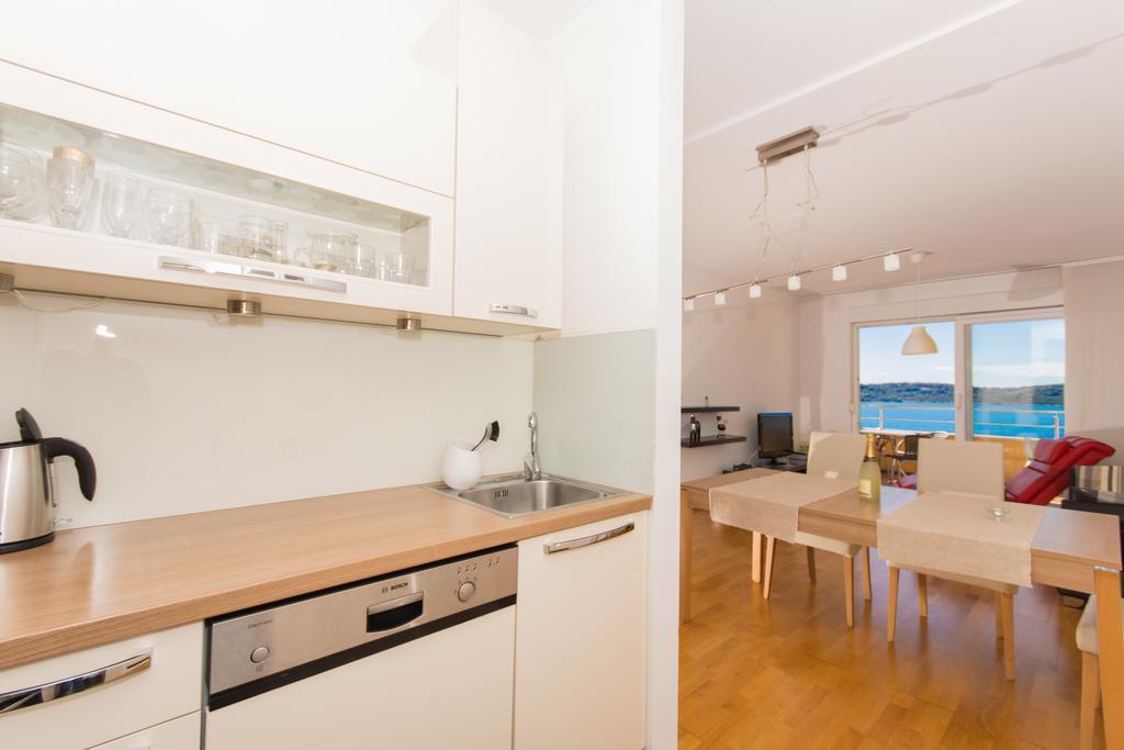 Apartment Labadusa โตรกีร์ ภายนอก รูปภาพ